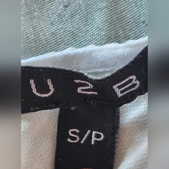 White bow tank top - Picture 4 of 4